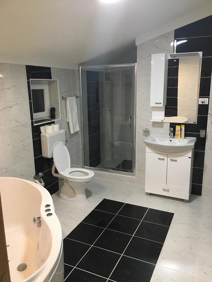 Bed And Breakfast Divanhana Novi Pazar Ngoại thất bức ảnh