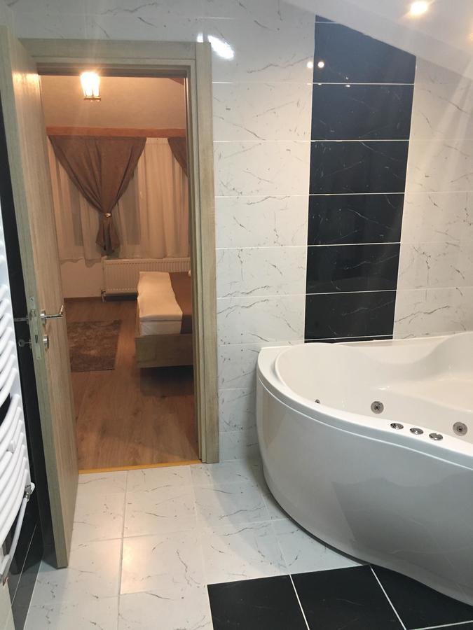 Bed And Breakfast Divanhana Novi Pazar Ngoại thất bức ảnh